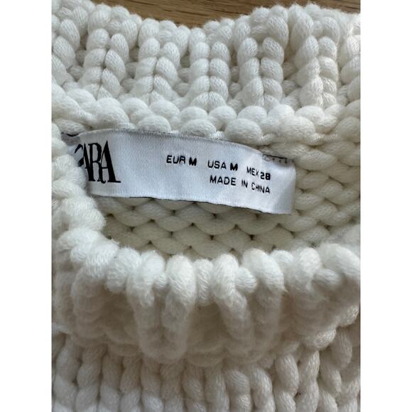 Zara white Chunky cropped sleeveless sweater Size Medium $60 - Picture 3 of 7
